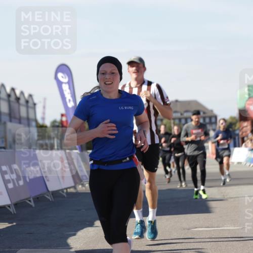 03.10.2025 - Köhlbrandbrückenlauf Jannik Wohlers http://msf.ph/oto/9110628 03.10.2025 13:00:27 Ziel 4163, 4172, 4250, 4275, 4622, 4850, 5664, 6236, 6490, 6707, 6714, 6760 meine-sportfotos.de