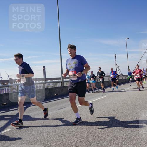 03.10.2025 - Köhlbrandbrückenlauf Michael Burmester http://msf.ph/oto/9110650 03.10.2025 12:52:59 Position 2  meine-sportfotos.de