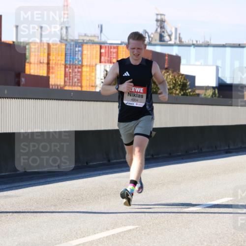 03.10.2025 - Köhlbrandbrückenlauf Strokosch-Dieckow http://msf.ph/oto/9110664 03.10.2025 12:35:32 Position 3 4004 meine-sportfotos.de