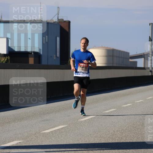 03.10.2025 - Köhlbrandbrückenlauf Strokosch-Dieckow http://msf.ph/oto/9110693 03.10.2025 12:35:44 Position 3 4033 meine-sportfotos.de