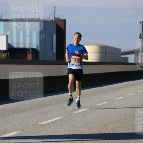 03.10.2025 - Köhlbrandbrückenlauf Strokosch-Dieckow http://msf.ph/oto/9110699 03.10.2025 12:35:44 Position 3 4033 meine-sportfotos.de
