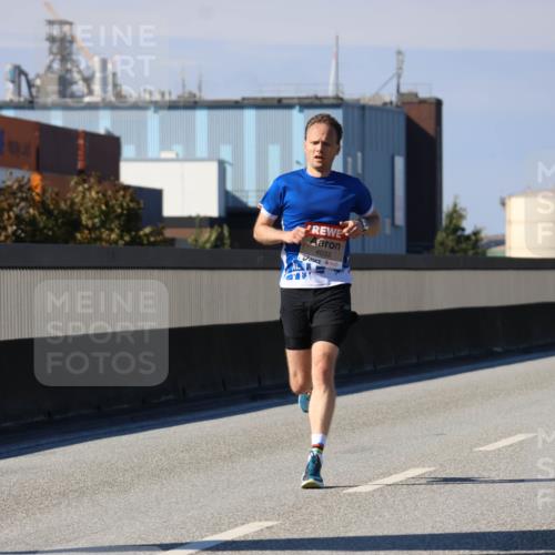 03.10.2025 - Köhlbrandbrückenlauf Strokosch-Dieckow http://msf.ph/oto/9110705 03.10.2025 12:35:46 Position 3 4033 meine-sportfotos.de