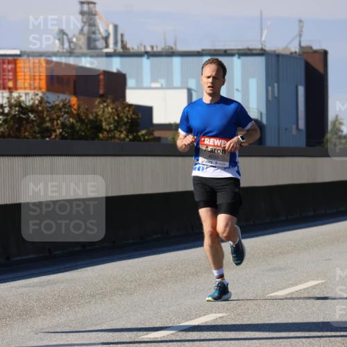 03.10.2025 - Köhlbrandbrückenlauf Strokosch-Dieckow http://msf.ph/oto/9110731 03.10.2025 12:35:46 Position 3 4033 meine-sportfotos.de