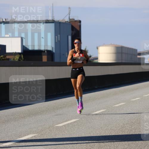 03.10.2025 - Köhlbrandbrückenlauf Strokosch-Dieckow http://msf.ph/oto/9110750 03.10.2025 12:35:57 Position 3 6740 meine-sportfotos.de