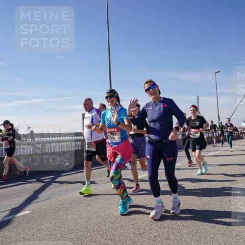 03.10.2025 - Köhlbrandbrückenlauf Michael Burmester http://msf.ph/oto/9110804 03.10.2025 12:53:05 Position 2 5648 meine-sportfotos.de