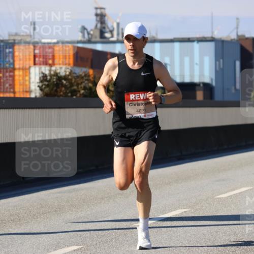 03.10.2025 - Köhlbrandbrückenlauf Strokosch-Dieckow http://msf.ph/oto/9110809 03.10.2025 12:36:04 Position 3 4027 meine-sportfotos.de