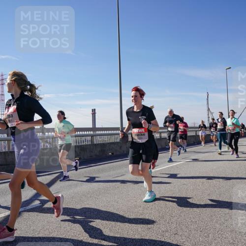 03.10.2025 - Köhlbrandbrückenlauf Michael Burmester http://msf.ph/oto/9110836 03.10.2025 12:53:06 Position 2  meine-sportfotos.de