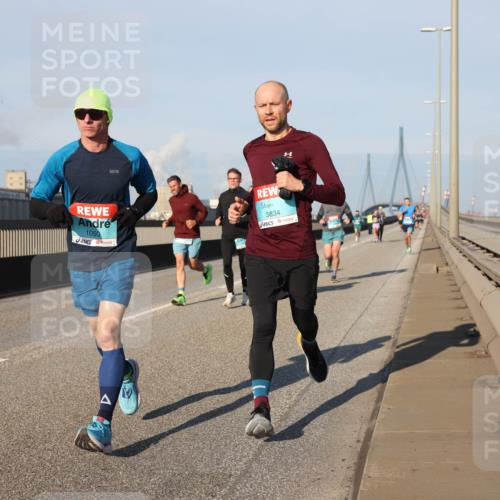03.10.2025 - Köhlbrandbrückenlauf Lena Gebhardt http://msf.ph/oto/9110837 03.10.2025 09:41:42 Position 2 1050, 3834 meine-sportfotos.de