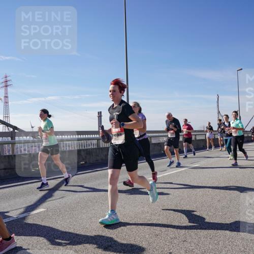 03.10.2025 - Köhlbrandbrückenlauf Michael Burmester http://msf.ph/oto/9110851 03.10.2025 12:53:07 Position 2  meine-sportfotos.de