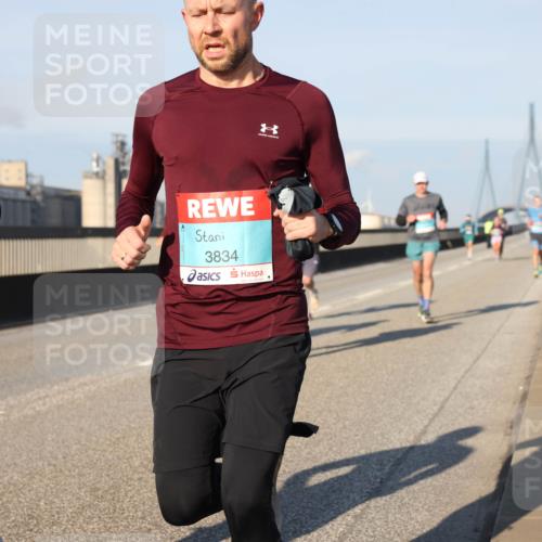 03.10.2025 - Köhlbrandbrückenlauf Lena Gebhardt http://msf.ph/oto/9110869 03.10.2025 09:41:43 Position 2 3834 meine-sportfotos.de