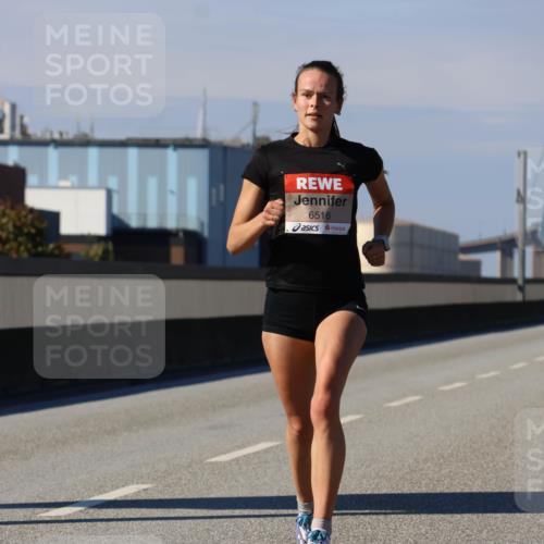 03.10.2025 - Köhlbrandbrückenlauf Strokosch-Dieckow http://msf.ph/oto/9110895 03.10.2025 12:36:16 Position 3 6516 meine-sportfotos.de