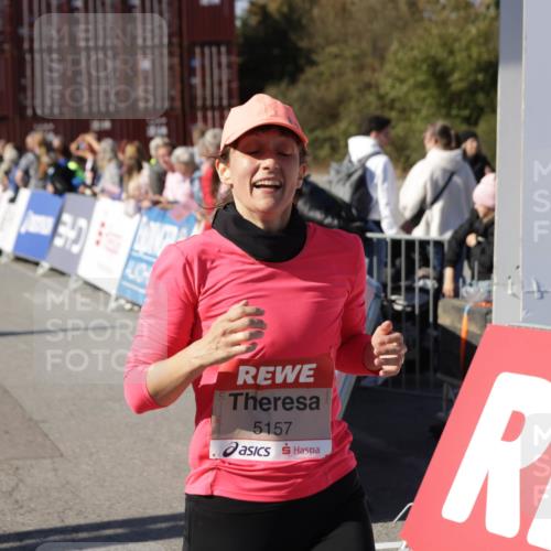 03.10.2025 - Köhlbrandbrückenlauf Jannik Wohlers http://msf.ph/oto/9110897 03.10.2025 13:30:24 Ziel 4823, 4927, 5017, 5060, 5079, 5157, 5174, 5233, 6078, 6219 meine-sportfotos.de