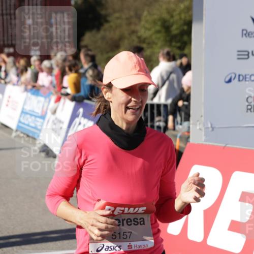 03.10.2025 - Köhlbrandbrückenlauf Jannik Wohlers http://msf.ph/oto/9110924 03.10.2025 13:30:24 Ziel 4823, 4927, 5017, 5060, 5079, 5157, 5174, 5233, 6078, 6219 meine-sportfotos.de