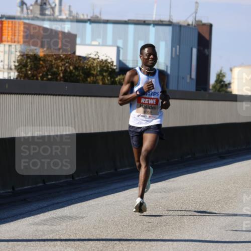 03.10.2025 - Köhlbrandbrückenlauf Strokosch-Dieckow http://msf.ph/oto/9110925 03.10.2025 12:37:13 Position 3 6359 meine-sportfotos.de