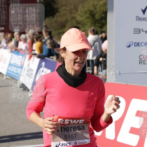 03.10.2025 - Köhlbrandbrückenlauf Jannik Wohlers http://msf.ph/oto/9110931 03.10.2025 13:30:24 Ziel 4823, 4927, 5017, 5060, 5079, 5157, 5174, 5233, 6078, 6219 meine-sportfotos.de