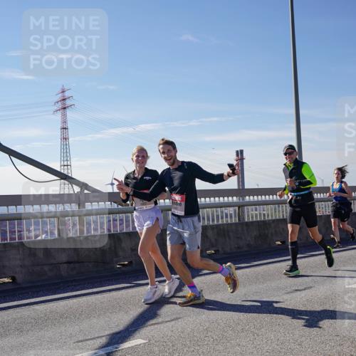 03.10.2025 - Köhlbrandbrückenlauf Michael Burmester http://msf.ph/oto/9110945 03.10.2025 12:53:11 Position 2  meine-sportfotos.de