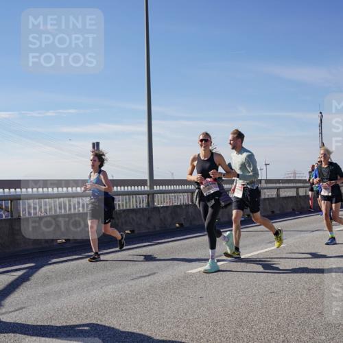 03.10.2025 - Köhlbrandbrückenlauf Michael Burmester http://msf.ph/oto/9110973 03.10.2025 12:53:12 Position 2  meine-sportfotos.de