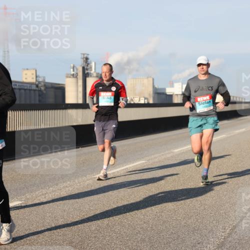 03.10.2025 - Köhlbrandbrückenlauf Lena Gebhardt http://msf.ph/oto/9111026 03.10.2025 09:41:44 Position 2 1095, 1490 meine-sportfotos.de