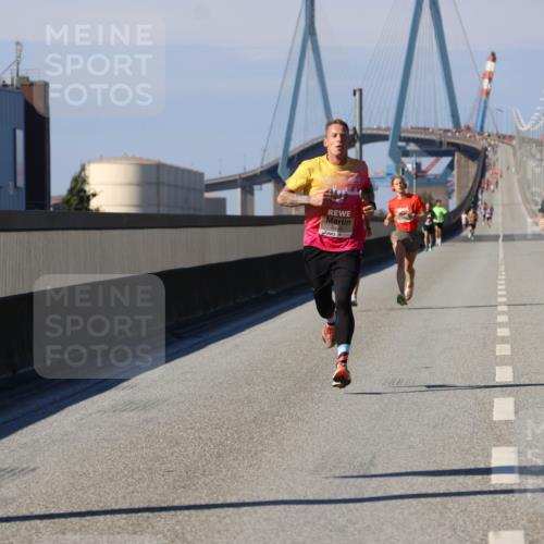03.10.2025 - Köhlbrandbrückenlauf Strokosch-Dieckow http://msf.ph/oto/9111030 03.10.2025 12:38:07 Position 3  meine-sportfotos.de