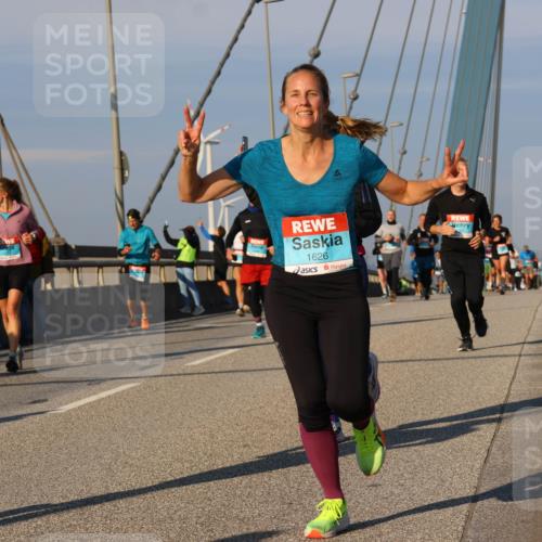 03.10.2025 - Köhlbrandbrückenlauf Strokosch-Dieckow http://msf.ph/oto/9111047 03.10.2025 09:43:25 Position 2 1626 meine-sportfotos.de