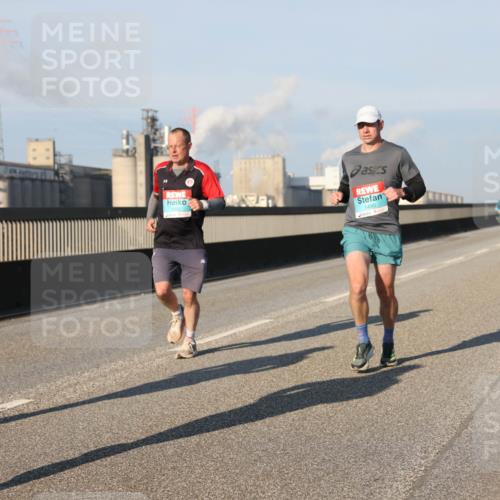 03.10.2025 - Köhlbrandbrückenlauf Lena Gebhardt http://msf.ph/oto/9111050 03.10.2025 09:41:44 Position 2 1095, 1490 meine-sportfotos.de