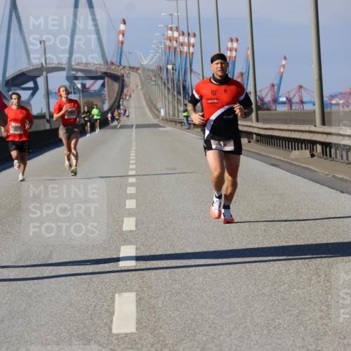 03.10.2025 - Köhlbrandbrückenlauf Strokosch-Dieckow http://msf.ph/oto/9111072 03.10.2025 12:38:09 Position 3 18, 6482 meine-sportfotos.de