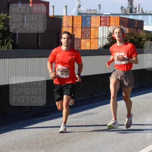 03.10.2025 - Köhlbrandbrückenlauf Strokosch-Dieckow http://msf.ph/oto/9111088 03.10.2025 12:38:16 Position 3 5687 meine-sportfotos.de
