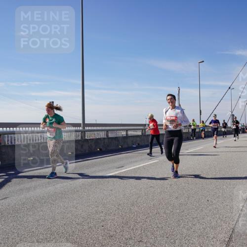 03.10.2025 - Köhlbrandbrückenlauf Michael Burmester http://msf.ph/oto/9111134 03.10.2025 12:53:22 Position 2  meine-sportfotos.de