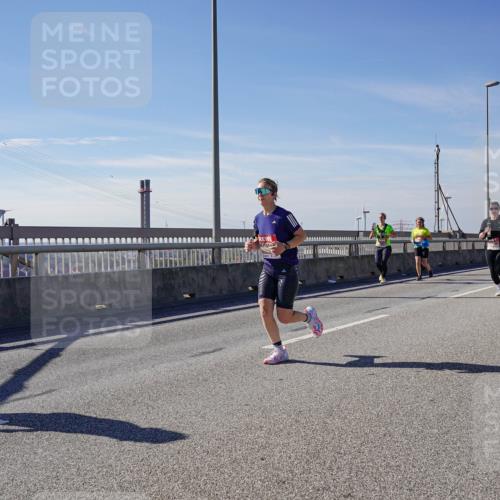 03.10.2025 - Köhlbrandbrückenlauf Michael Burmester http://msf.ph/oto/9111167 03.10.2025 12:53:25 Position 2  meine-sportfotos.de