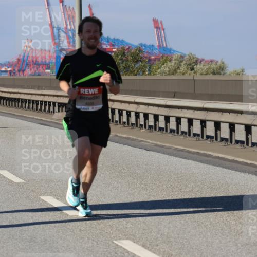 03.10.2025 - Köhlbrandbrückenlauf Strokosch-Dieckow http://msf.ph/oto/9111192 03.10.2025 12:38:40 Position 3 4035 meine-sportfotos.de