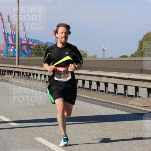 03.10.2025 - Köhlbrandbrückenlauf Strokosch-Dieckow http://msf.ph/oto/9111205 03.10.2025 12:38:41 Position 3 035 meine-sportfotos.de