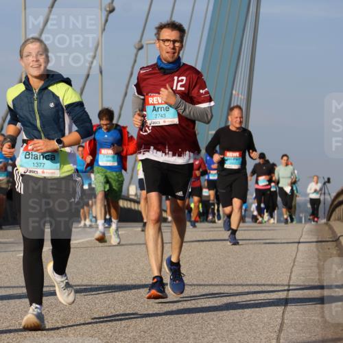 03.10.2025 - Köhlbrandbrückenlauf Strokosch-Dieckow http://msf.ph/oto/9111206 03.10.2025 09:43:40 Position 2 1377, 2743, 12 meine-sportfotos.de