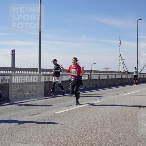 03.10.2025 - Köhlbrandbrückenlauf Michael Burmester http://msf.ph/oto/9111225 03.10.2025 12:53:30 Position 2  meine-sportfotos.de