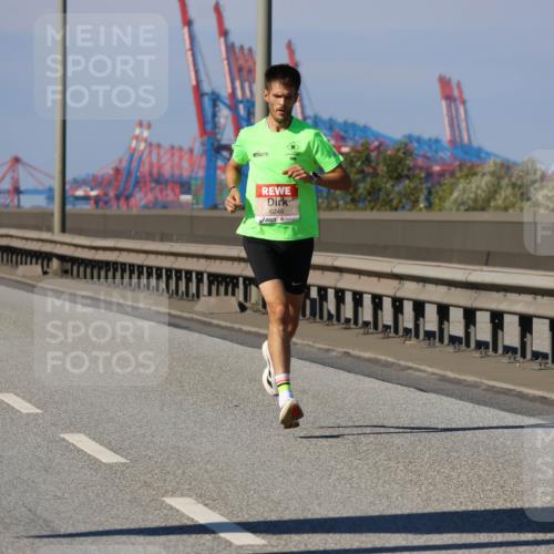 03.10.2025 - Köhlbrandbrückenlauf Strokosch-Dieckow http://msf.ph/oto/9111248 03.10.2025 12:38:45 Position 3 6248 meine-sportfotos.de