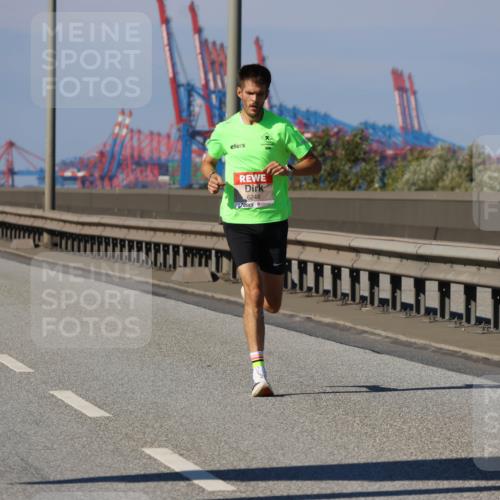 03.10.2025 - Köhlbrandbrückenlauf Strokosch-Dieckow http://msf.ph/oto/9111252 03.10.2025 12:38:45 Position 3 6248 meine-sportfotos.de
