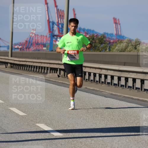 03.10.2025 - Köhlbrandbrückenlauf Strokosch-Dieckow http://msf.ph/oto/9111262 03.10.2025 12:38:45 Position 3 6248 meine-sportfotos.de