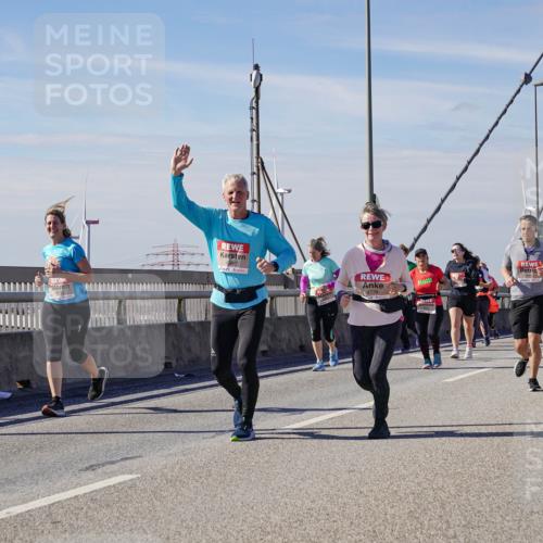03.10.2025 - Köhlbrandbrückenlauf Michael Burmester http://msf.ph/oto/9111280 03.10.2025 12:53:34 Position 2 5917 meine-sportfotos.de