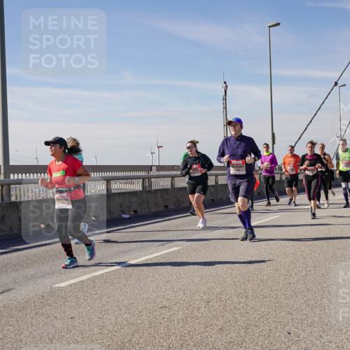 03.10.2025 - Köhlbrandbrückenlauf Michael Burmester http://msf.ph/oto/9111377 03.10.2025 12:53:39 Position 2  meine-sportfotos.de
