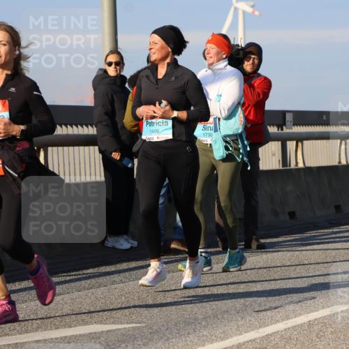 03.10.2025 - Köhlbrandbrückenlauf Strokosch-Dieckow http://msf.ph/oto/9111480 03.10.2025 09:44:14 Position 2 12, 1496, 1730 meine-sportfotos.de