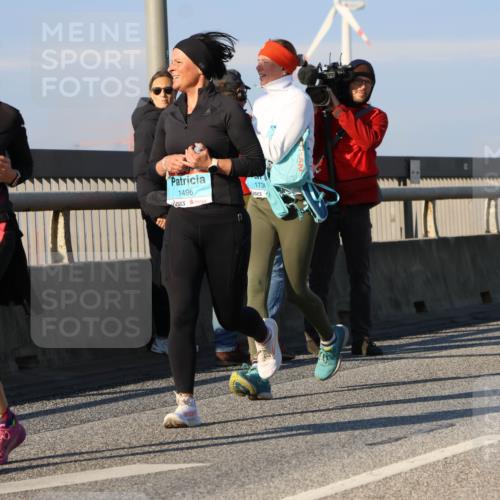 03.10.2025 - Köhlbrandbrückenlauf Strokosch-Dieckow http://msf.ph/oto/9111490 03.10.2025 09:44:15 Position 2 1294, 1496, 173 meine-sportfotos.de