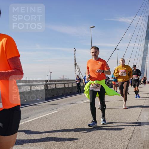 03.10.2025 - Köhlbrandbrückenlauf Michael Burmester http://msf.ph/oto/9111528 03.10.2025 12:53:45 Position 2 6230, 5397 meine-sportfotos.de