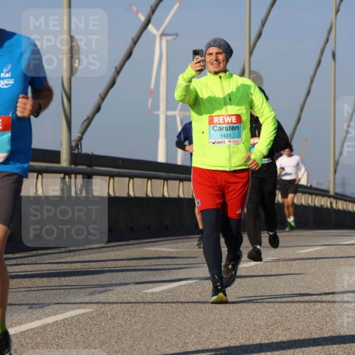 03.10.2025 - Köhlbrandbrückenlauf Strokosch-Dieckow http://msf.ph/oto/9111562 03.10.2025 09:44:21 Position 2 3250, 1451 meine-sportfotos.de
