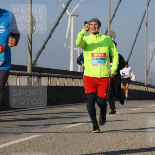 03.10.2025 - Köhlbrandbrückenlauf Strokosch-Dieckow http://msf.ph/oto/9111565 03.10.2025 09:44:21 Position 2 3250, 1451 meine-sportfotos.de