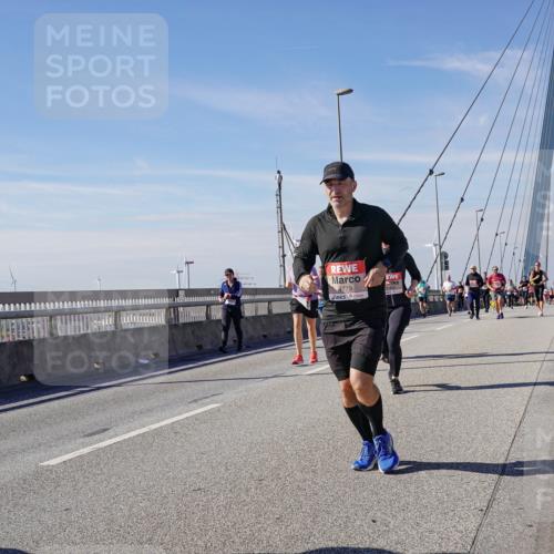 03.10.2025 - Köhlbrandbrückenlauf Michael Burmester http://msf.ph/oto/9111585 03.10.2025 12:53:48 Position 2 4779 meine-sportfotos.de