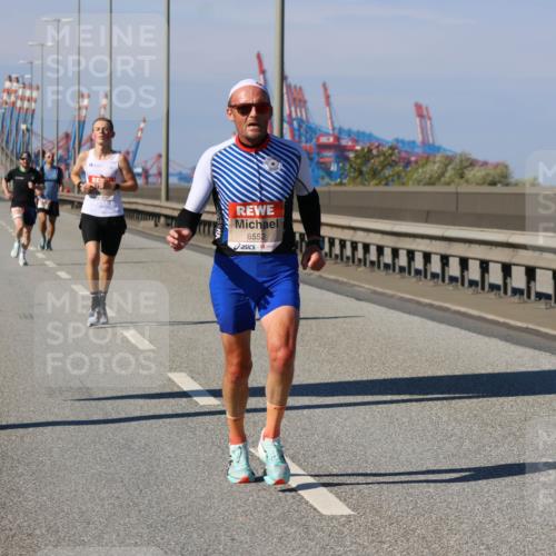 03.10.2025 - Köhlbrandbrückenlauf Strokosch-Dieckow http://msf.ph/oto/9111666 03.10.2025 12:39:39 Position 3 6552 meine-sportfotos.de