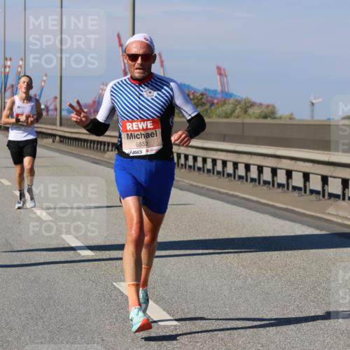 03.10.2025 - Köhlbrandbrückenlauf Strokosch-Dieckow http://msf.ph/oto/9111695 03.10.2025 12:39:40 Position 3 6552 meine-sportfotos.de