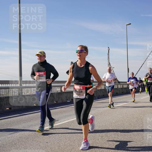 03.10.2025 - Köhlbrandbrückenlauf Michael Burmester http://msf.ph/oto/9111742 03.10.2025 12:53:58 Position 2 458, 4709 meine-sportfotos.de