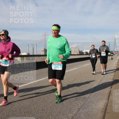 03.10.2025 - Köhlbrandbrückenlauf Lena Gebhardt http://msf.ph/oto/9111770 03.10.2025 10:15:36 Position 2 2479, 2839 meine-sportfotos.de