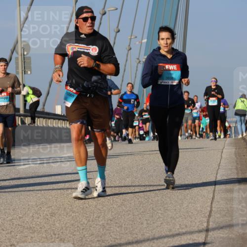 03.10.2025 - Köhlbrandbrückenlauf Strokosch-Dieckow http://msf.ph/oto/9111806 03.10.2025 09:44:44 Position 2 1680, 1722, 3838 meine-sportfotos.de