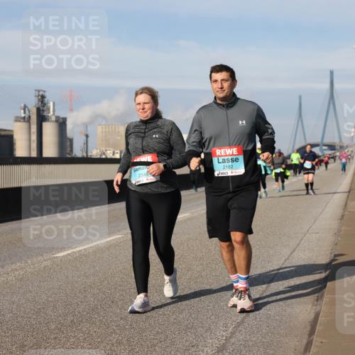 03.10.2025 - Köhlbrandbrückenlauf Lena Gebhardt http://msf.ph/oto/9111810 03.10.2025 10:15:37 Position 2 2548, 2182 meine-sportfotos.de